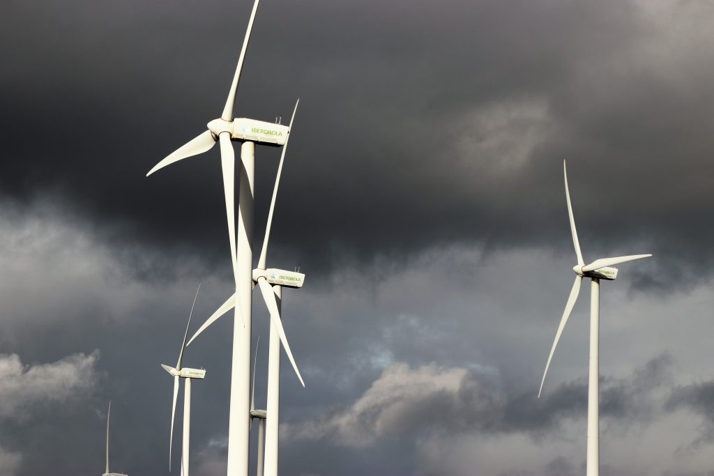 White windmill during cloudy day