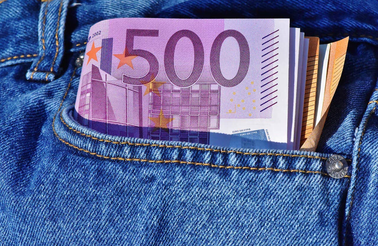 money, dollar bill, banknote, cash, bundle, euro notes, euro, currency, finance, paper money, seem, gift, eu, money rain, 500 euro, jeans, pocket, trousers, plug in, money blessing, financial world, financial, rich, europe, payday, theft, bag theft, thief, pocket money, robbery, predator, money, money, euro, euro, euro, euro, euro, 500 euro, rich, thief, thief, robbery